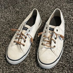 Cute summer nautical Sperry boat shoes! Barely worn.  Cute for the summer!